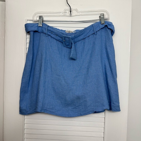 Abercrombie & Fitch Light Blue Linen Skirt w Belt and SHORTS underneath, Size L. - Picture 2 of 7